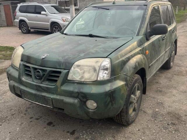 Зеленый Ниссан ИксТрейл, объемом двигателя 2.2 л и пробегом 10 тыс. км за 1674 $, фото 1 на Automoto.ua