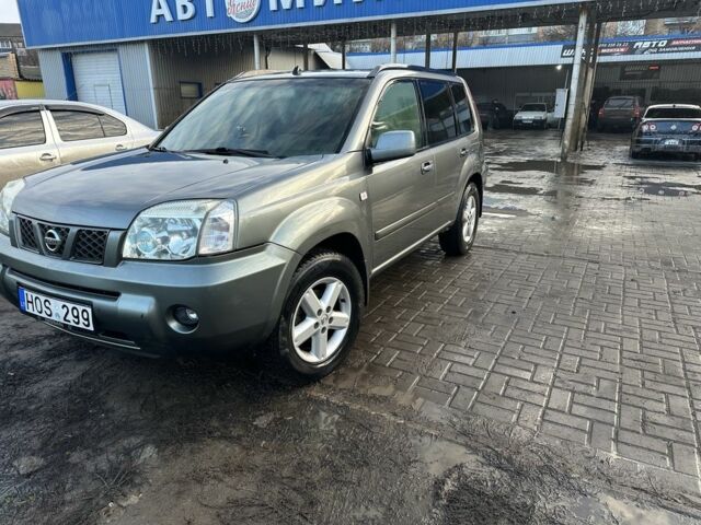 Зелений Ніссан ІксТрейл, об'ємом двигуна 2.2 л та пробігом 2 тис. км за 4500 $, фото 1 на Automoto.ua