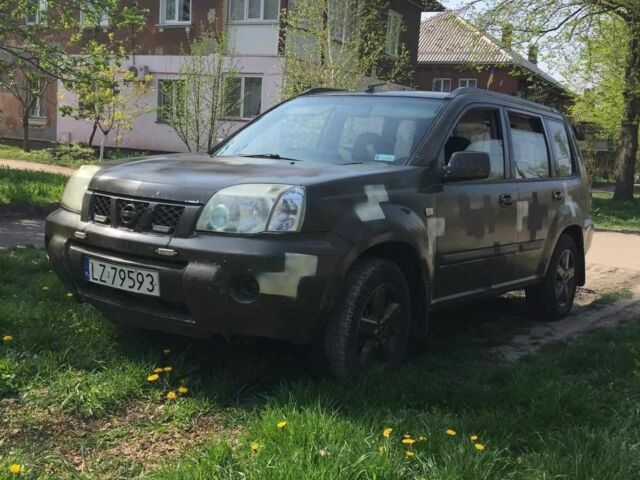 Зелений Ніссан ІксТрейл, об'ємом двигуна 0.22 л та пробігом 270 тис. км за 3750 $, фото 1 на Automoto.ua