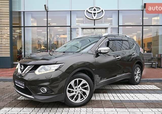 Зелений Ніссан ІксТрейл, об'ємом двигуна 2 л та пробігом 126 тис. км за 13342 $, фото 1 на Automoto.ua