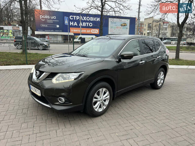 Зеленый Ниссан ИксТрейл, объемом двигателя 2 л и пробегом 75 тыс. км за 18500 $, фото 1 на Automoto.ua