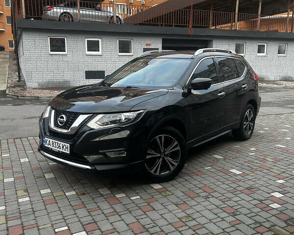 Зеленый Ниссан ИксТрейл, объемом двигателя 1.6 л и пробегом 134 тыс. км за 18498 $, фото 1 на Automoto.ua