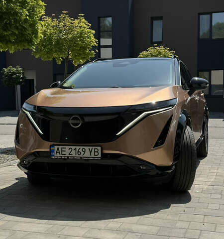 Желтый Ниссан Ariya, объемом двигателя 0 л и пробегом 18 тыс. км за 27500 $, фото 1 на Automoto.ua