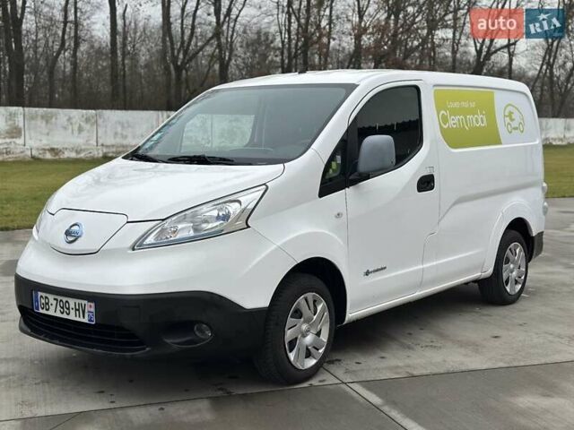 Белый Ниссан e-NV200, объемом двигателя 0 л и пробегом 38 тыс. км за 14999 $, фото 1 на Automoto.ua