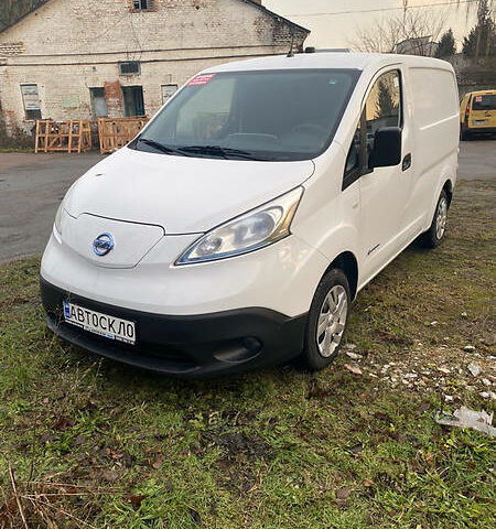 Белый Ниссан e-NV200, объемом двигателя 0 л и пробегом 45 тыс. км за 14000 $, фото 1 на Automoto.ua