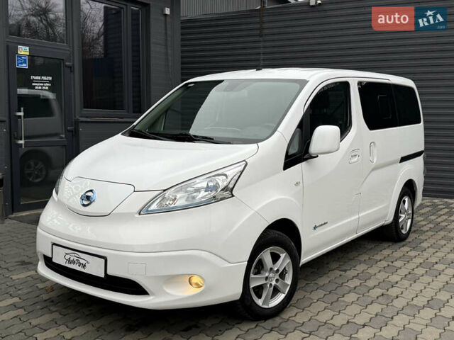 Белый Ниссан e-NV200, объемом двигателя 0 л и пробегом 88 тыс. км за 12350 $, фото 1 на Automoto.ua