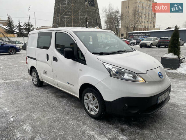 Білий Ніссан e-NV200, об'ємом двигуна 0 л та пробігом 47 тис. км за 15200 $, фото 1 на Automoto.ua