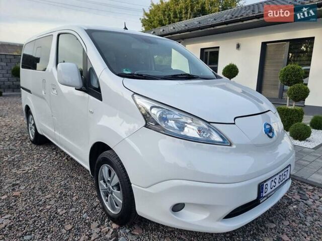Белый Ниссан e-NV200, объемом двигателя 0 л и пробегом 202 тыс. км за 13300 $, фото 1 на Automoto.ua