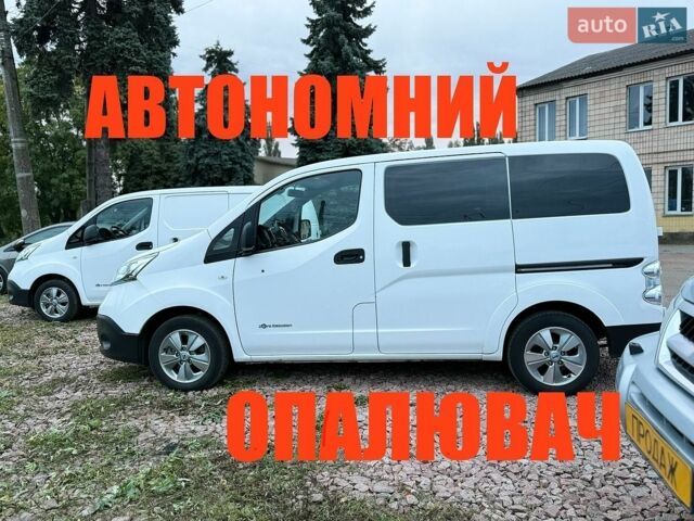 Белый Ниссан e-NV200, объемом двигателя 0 л и пробегом 92 тыс. км за 17990 $, фото 1 на Automoto.ua