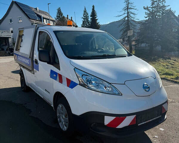 Білий Ніссан e-NV200, об'ємом двигуна 0 л та пробігом 69 тис. км за 14900 $, фото 1 на Automoto.ua