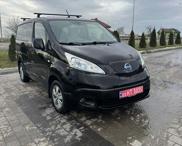 Черный Ниссан e-NV200, объемом двигателя 0 л и пробегом 92 тыс. км за 8900 $, фото 1 на Automoto.ua