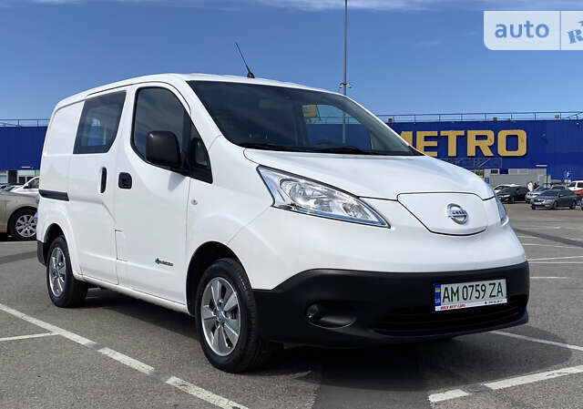 Ниссан e-NV200, объемом двигателя 0 л и пробегом 45 тыс. км за 10990 $, фото 1 на Automoto.ua