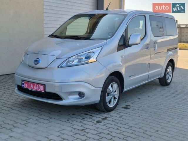 Серый Ниссан e-NV200, объемом двигателя 0 л и пробегом 119 тыс. км за 9200 $, фото 1 на Automoto.ua