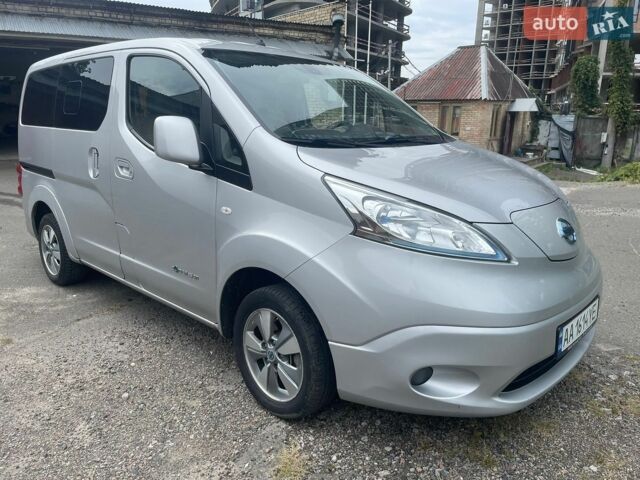 Сірий Ніссан e-NV200, об'ємом двигуна 0 л та пробігом 92 тис. км за 10500 $, фото 1 на Automoto.ua