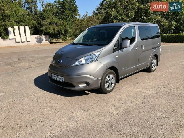 Сірий Ніссан e-NV200, об'ємом двигуна 0 л та пробігом 155 тис. км за 16999 $, фото 1 на Automoto.ua