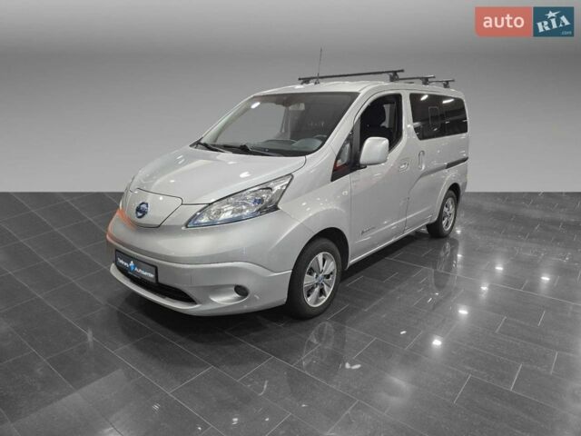 Серый Ниссан e-NV200, объемом двигателя 0 л и пробегом 117 тыс. км за 13900 $, фото 1 на Automoto.ua