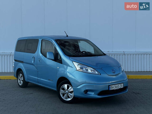 Синий Ниссан e-NV200, объемом двигателя 0 л и пробегом 90 тыс. км за 11999 $, фото 1 на Automoto.ua