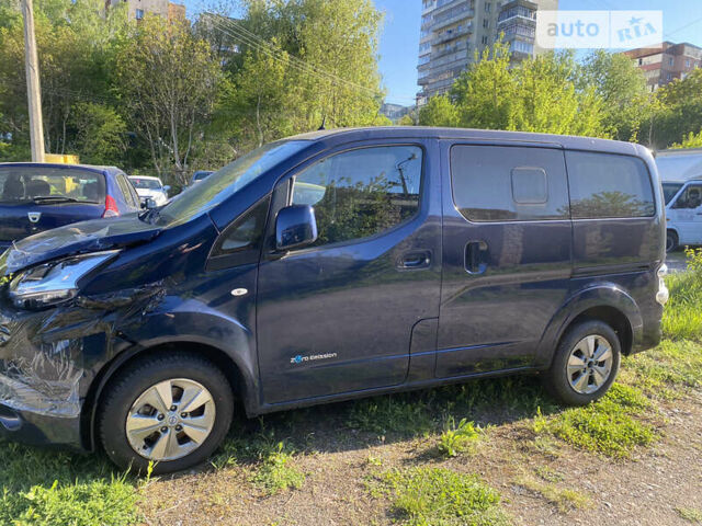 Синий Ниссан e-NV200, объемом двигателя 0 л и пробегом 30 тыс. км за 9200 $, фото 1 на Automoto.ua