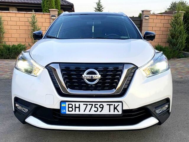 Білий Ніссан Kicks, об'ємом двигуна 1.6 л та пробігом 93 тис. км за 14500 $, фото 1 на Automoto.ua