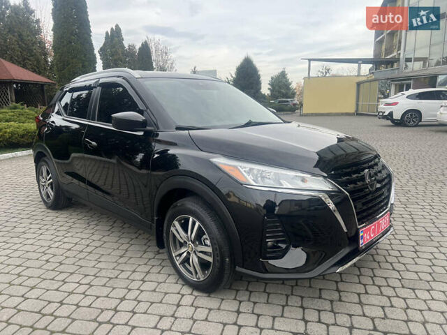 Черный Ниссан Kicks, объемом двигателя 1.6 л и пробегом 28 тыс. км за 14700 $, фото 1 на Automoto.ua