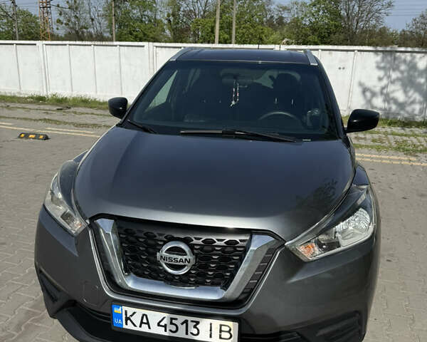 Серый Ниссан Kicks, объемом двигателя 1.6 л и пробегом 72 тыс. км за 14300 $, фото 1 на Automoto.ua