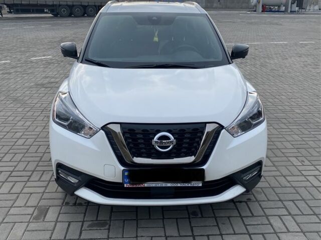 Белый Ниссан Kix, объемом двигателя 1.6 л и пробегом 74 тыс. км за 15400 $, фото 1 на Automoto.ua