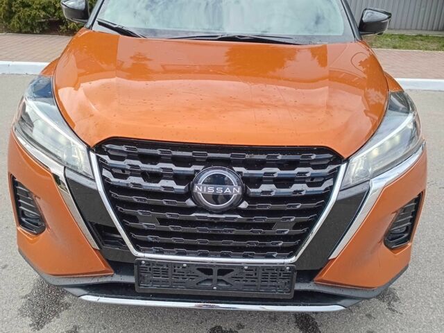 Червоний Ніссан Kix, об'ємом двигуна 1.6 л та пробігом 200 тис. км за 22500 $, фото 1 на Automoto.ua