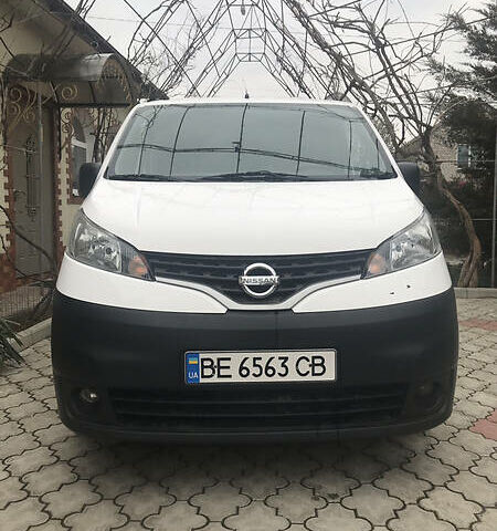 Білий Ніссан NV200, об'ємом двигуна 1.5 л та пробігом 150 тис. км за 8000 $, фото 1 на Automoto.ua