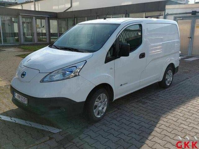 Білий Ніссан NV200, об'ємом двигуна 0 л та пробігом 3 тис. км за 3500 $, фото 1 на Automoto.ua