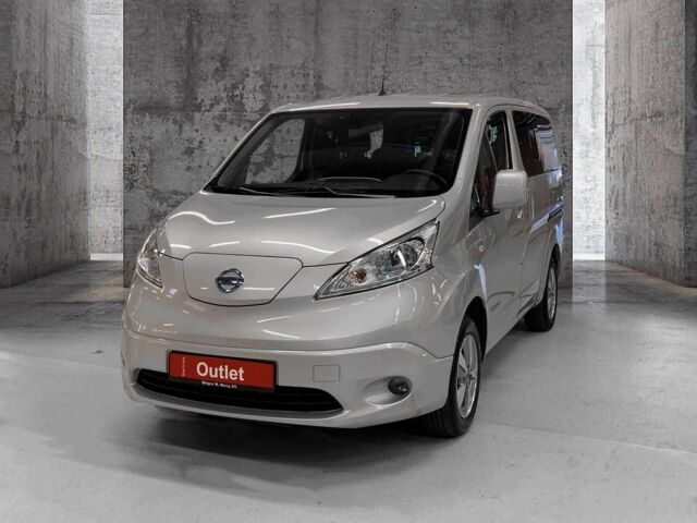Серый Ниссан NV200, объемом двигателя 0 л и пробегом 75 тыс. км за 14400 $, фото 1 на Automoto.ua