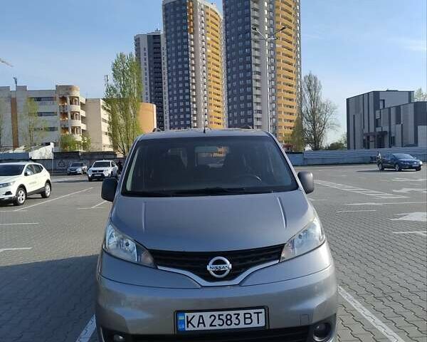 Сірий Ніссан NV200, об'ємом двигуна 1.46 л та пробігом 230 тис. км за 7800 $, фото 1 на Automoto.ua