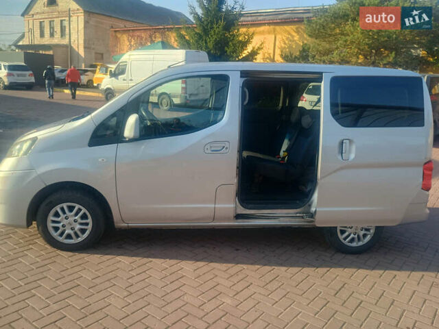Сірий Ніссан NV200, об'ємом двигуна 1.46 л та пробігом 187 тис. км за 8750 $, фото 1 на Automoto.ua