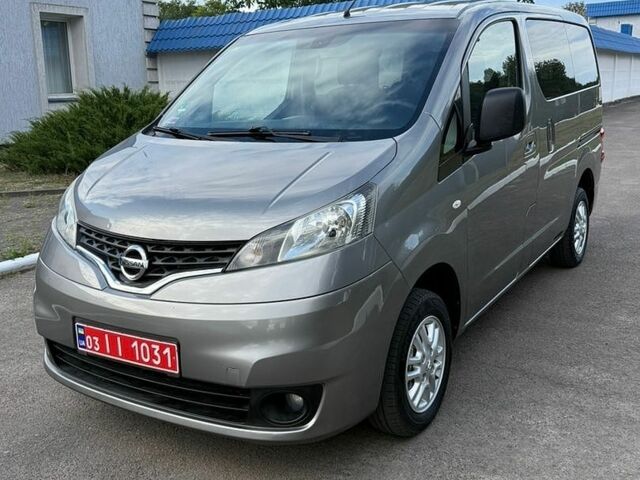 Серый Ниссан NV200, объемом двигателя 1.5 л и пробегом 178 тыс. км за 10750 $, фото 1 на Automoto.ua