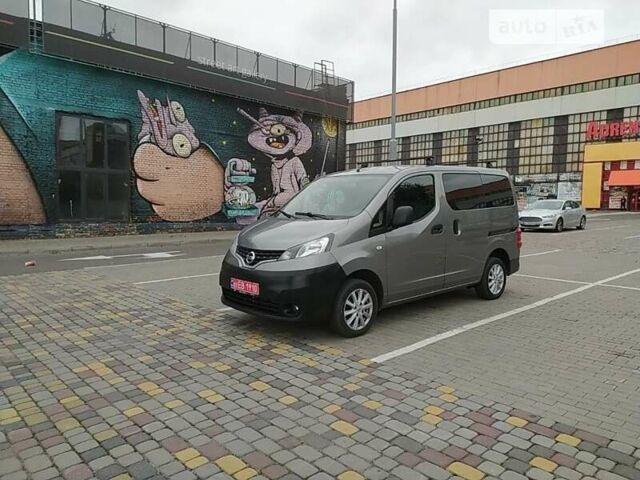 Серый Ниссан NV200, объемом двигателя 1.5 л и пробегом 193 тыс. км за 11500 $, фото 1 на Automoto.ua