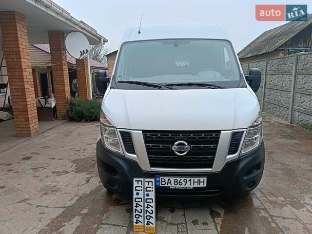 Белый Ниссан NV400, объемом двигателя 2.3 л и пробегом 178 тыс. км за 18600 $, фото 1 на Automoto.ua