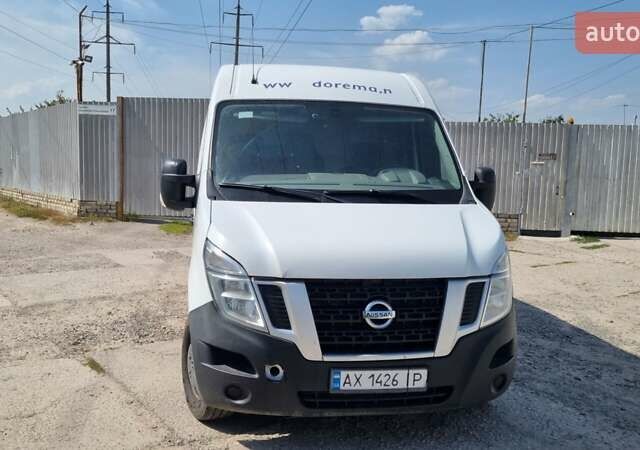 Белый Ниссан NV400, объемом двигателя 2.3 л и пробегом 374 тыс. км за 10700 $, фото 1 на Automoto.ua
