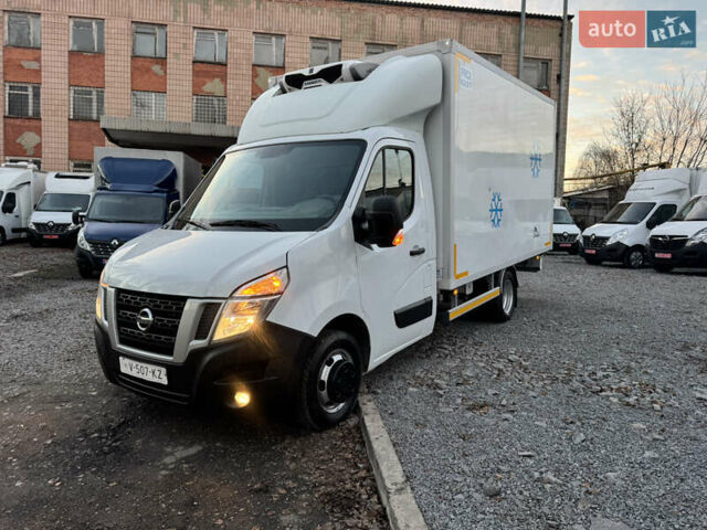 Белый Ниссан NV400, объемом двигателя 2.3 л и пробегом 178 тыс. км за 25900 $, фото 1 на Automoto.ua