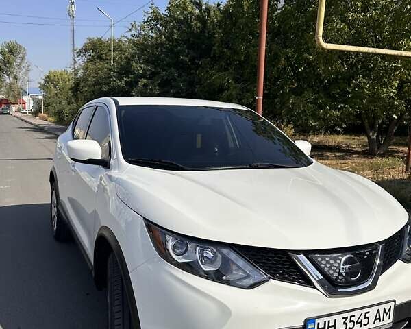 Белый Ниссан Rogue Sport, объемом двигателя 2 л и пробегом 91 тыс. км за 14500 $, фото 1 на Automoto.ua