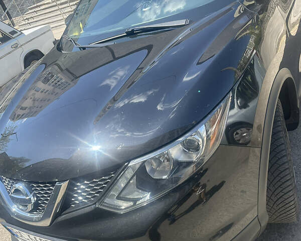 Черный Ниссан Rogue Sport, объемом двигателя 2 л и пробегом 237 тыс. км за 11000 $, фото 1 на Automoto.ua