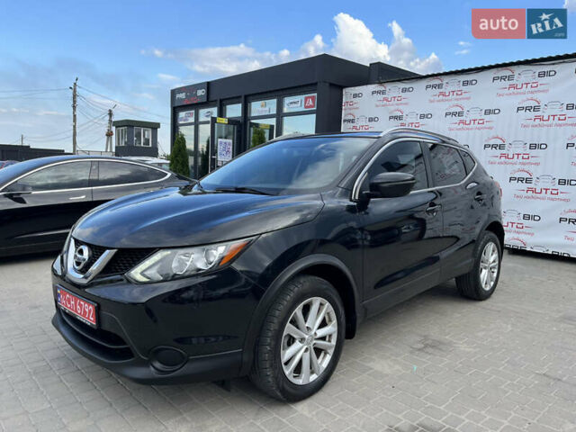 Черный Ниссан Rogue Sport, объемом двигателя 2 л и пробегом 182 тыс. км за 13550 $, фото 1 на Automoto.ua