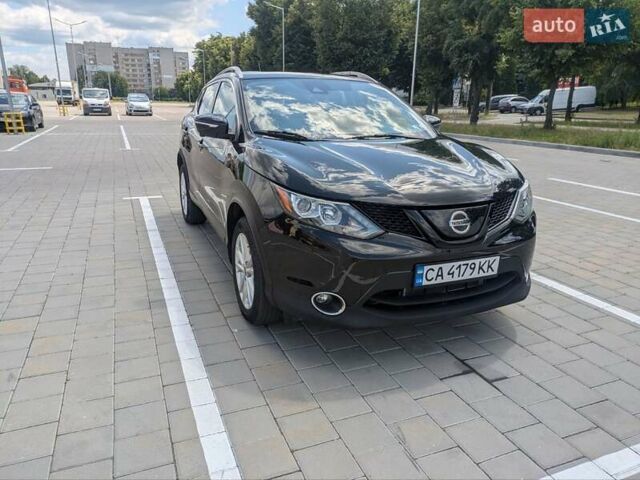 Черный Ниссан Rogue Sport, объемом двигателя 2 л и пробегом 93 тыс. км за 14800 $, фото 1 на Automoto.ua