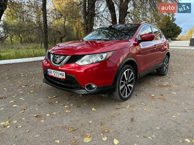 Червоний Ніссан Rogue Sport, об'ємом двигуна 2 л та пробігом 86 тис. км за 16300 $, фото 1 на Automoto.ua