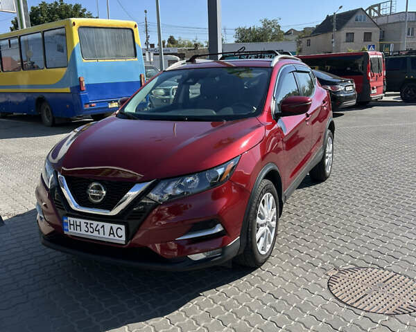 Красный Ниссан Rogue Sport, объемом двигателя 2 л и пробегом 114 тыс. км за 14700 $, фото 1 на Automoto.ua