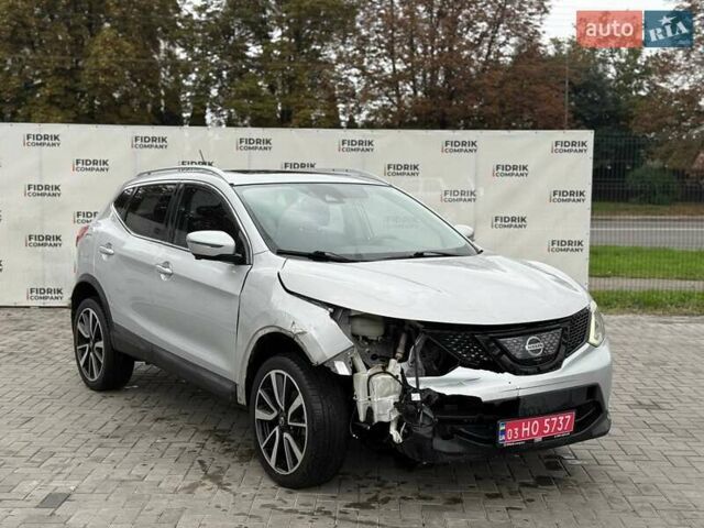 Серый Ниссан Rogue Sport, объемом двигателя 2 л и пробегом 156 тыс. км за 9500 $, фото 1 на Automoto.ua