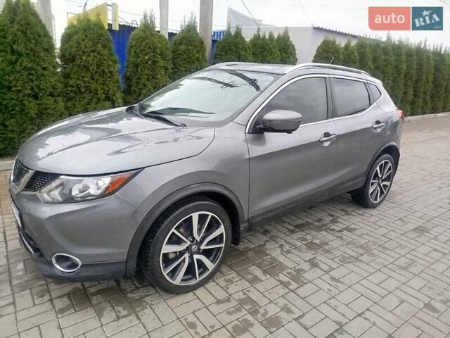Серый Ниссан Rogue Sport, объемом двигателя 2 л и пробегом 98 тыс. км за 15300 $, фото 1 на Automoto.ua