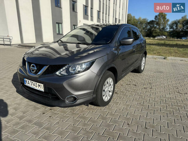 Серый Ниссан Rogue Sport, объемом двигателя 2 л и пробегом 120 тыс. км за 14799 $, фото 1 на Automoto.ua