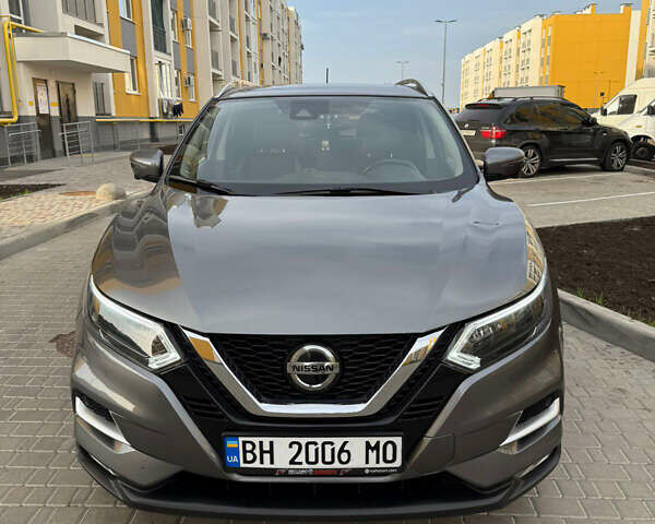 Сірий Ніссан Rogue Sport, об'ємом двигуна 2 л та пробігом 82 тис. км за 18500 $, фото 1 на Automoto.ua