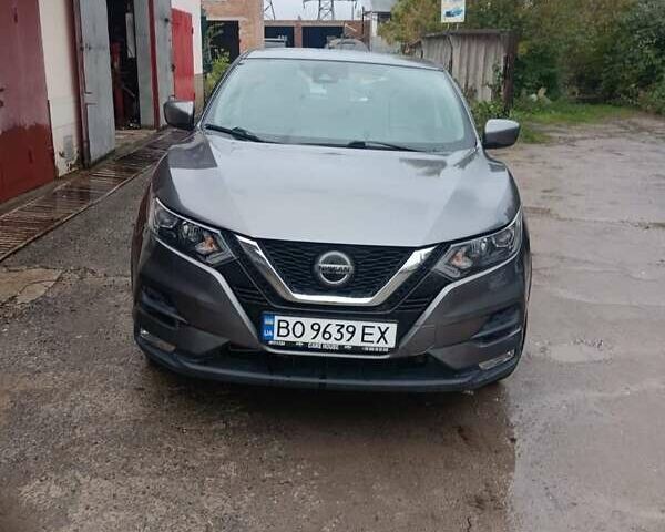 Серый Ниссан Rogue Sport, объемом двигателя 2 л и пробегом 151 тыс. км за 14000 $, фото 1 на Automoto.ua