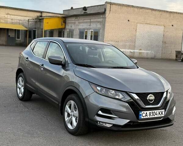 Серый Ниссан Rogue Sport, объемом двигателя 2 л и пробегом 97 тыс. км за 15100 $, фото 1 на Automoto.ua