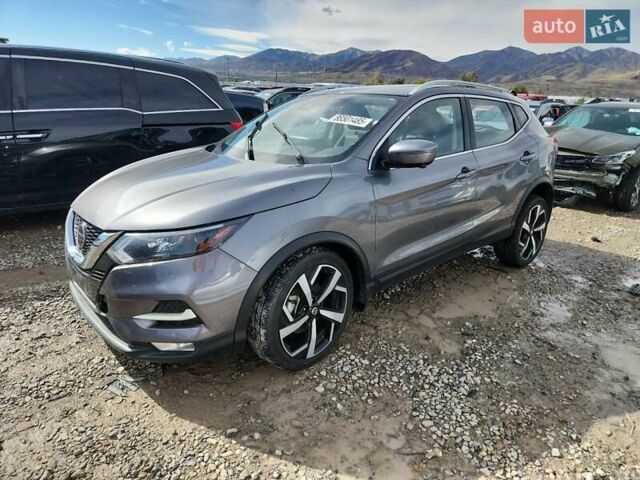 Серый Ниссан Rogue Sport, объемом двигателя 2 л и пробегом 64 тыс. км за 3000 $, фото 1 на Automoto.ua